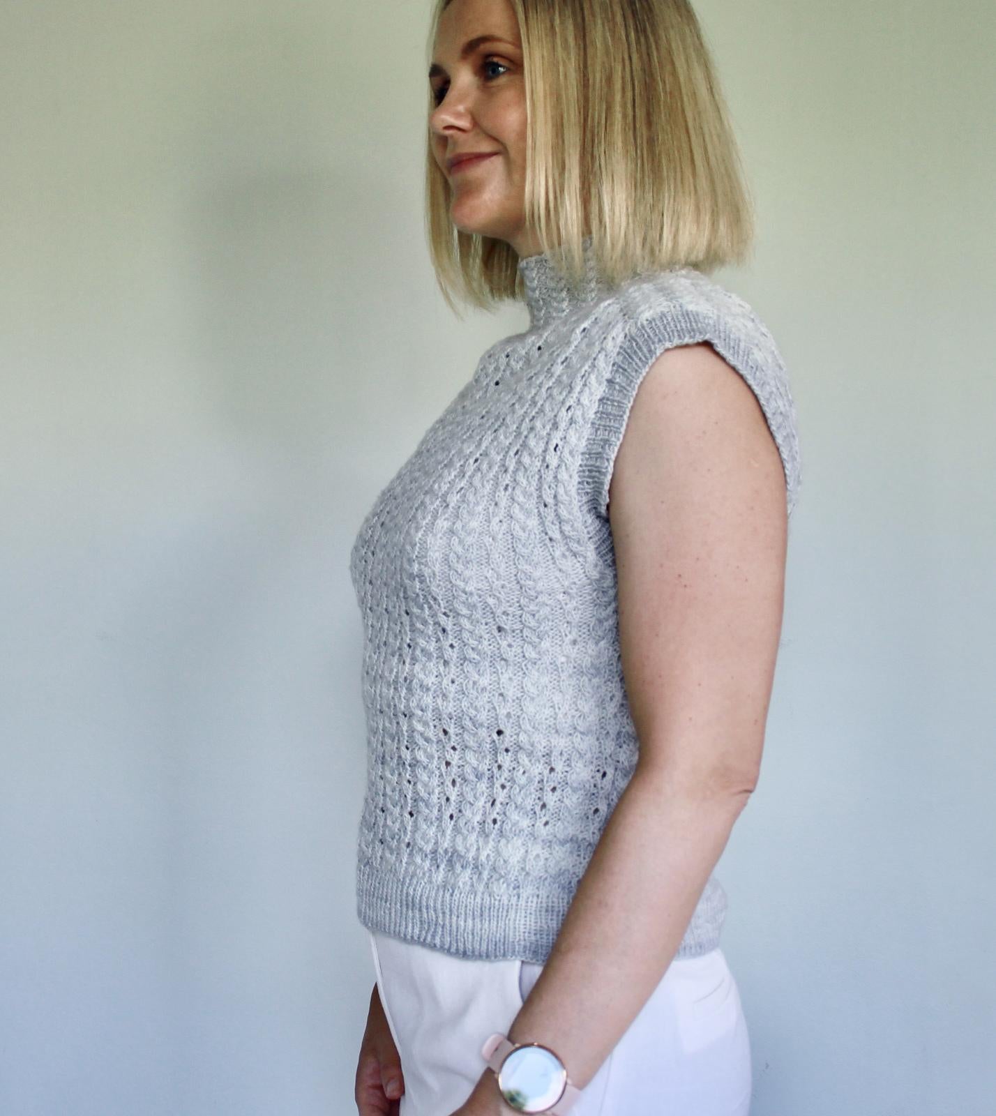 Laura vest