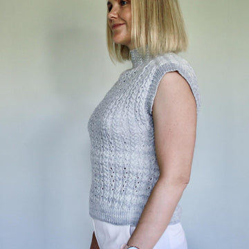 Laura vest