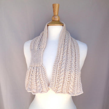 Keyhole Scarf with Cables