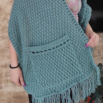 Jovana pocket shawl