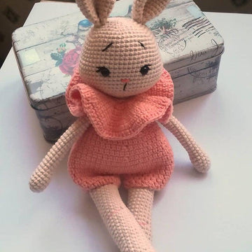 Lila the tall bunny