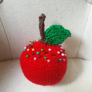 Apple Pin Cushion/Play Food Knitting Pattern