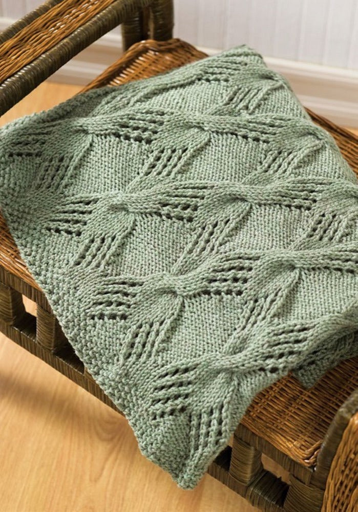 Cable Knit Throw in Red Heart Super Saver Economy Solids - LW3021