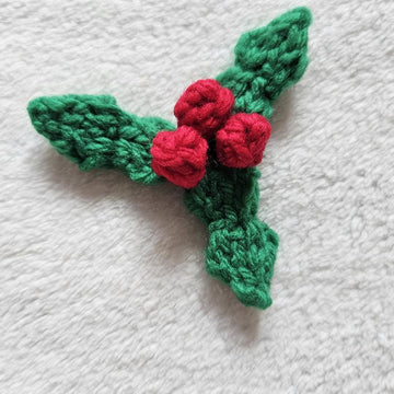 Knitted Holly & Berries