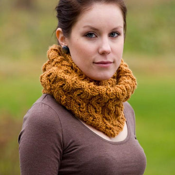 Winter wheat cowl