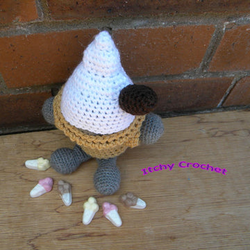 Inchoate Soft Scoop Ice Cream Sweater and Hat