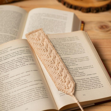 Daisy Bookmark