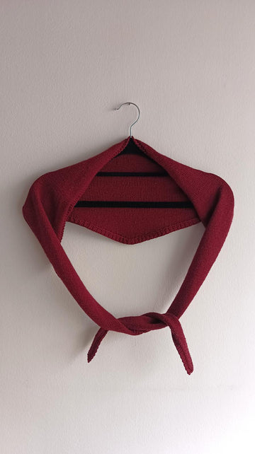 Thin Triangle Scarf