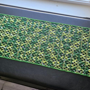 Clover Table Runner