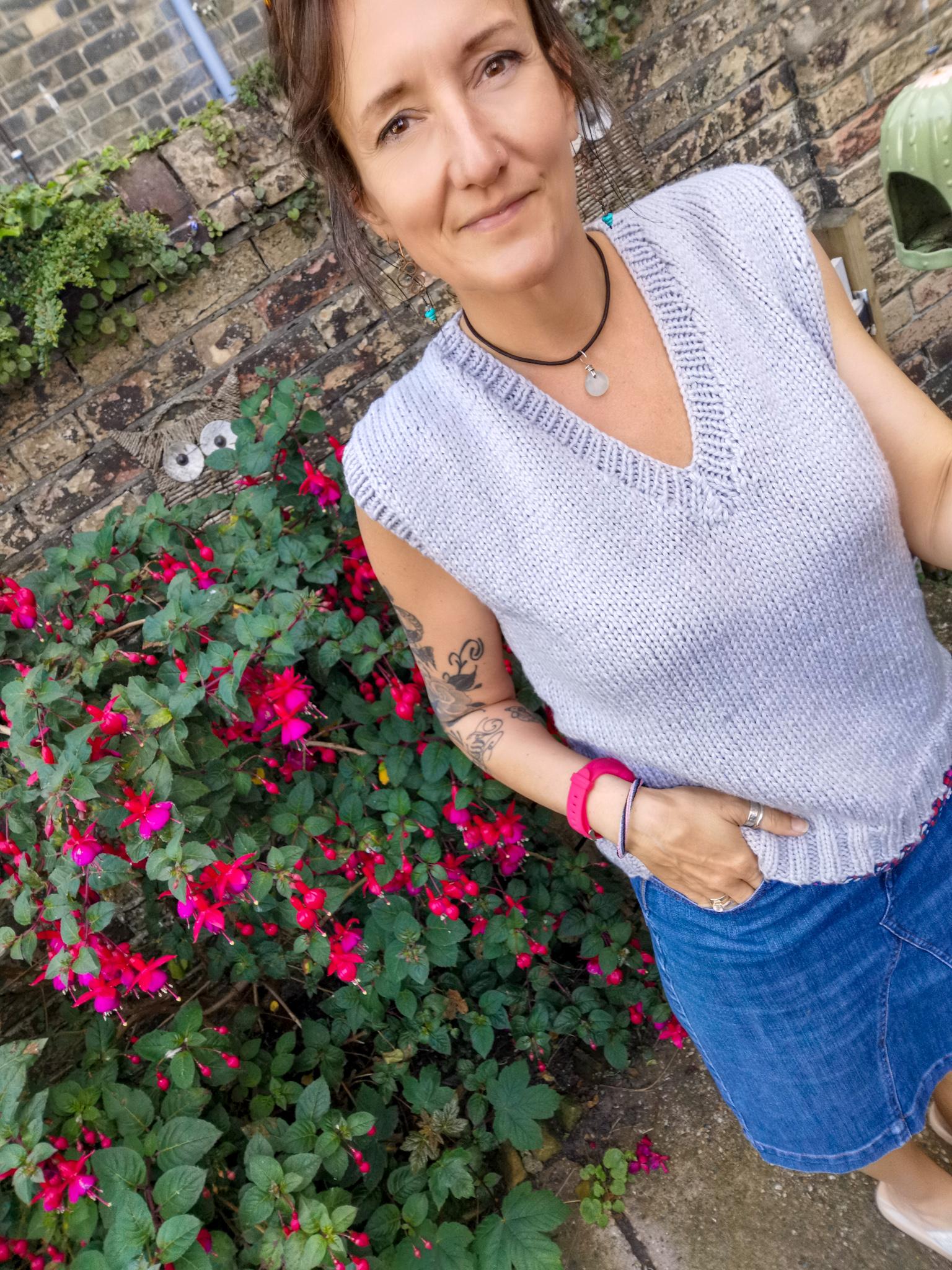 The Relaxed V Neck Tank