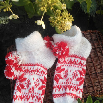 Knitting pattern christmas socks
