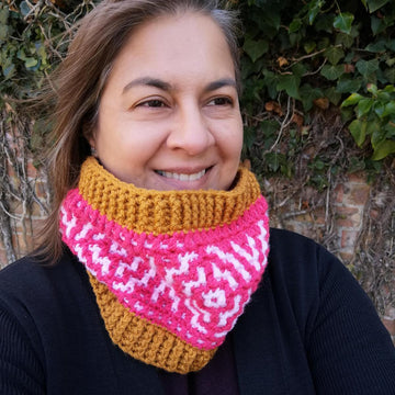 Easy Mosaic Crochet Cowl