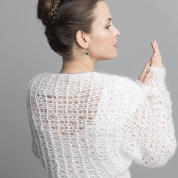 Loose bolero easy to knit