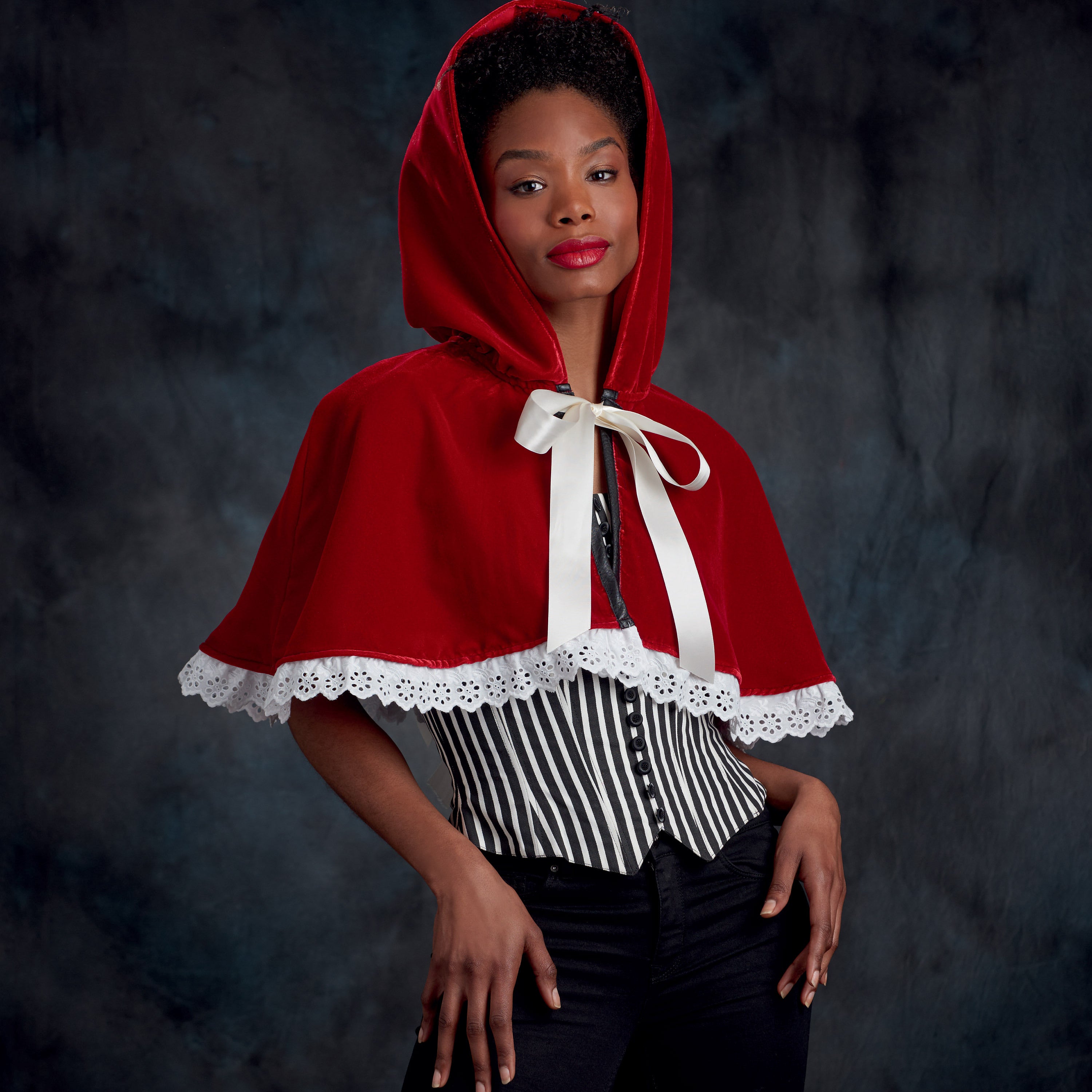 Simplicity S9008 Misses Cape with Tie Costumes - Paper Pattern, Size S-M-L