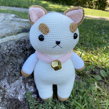 Bee and Puppycat character amigurumi toy