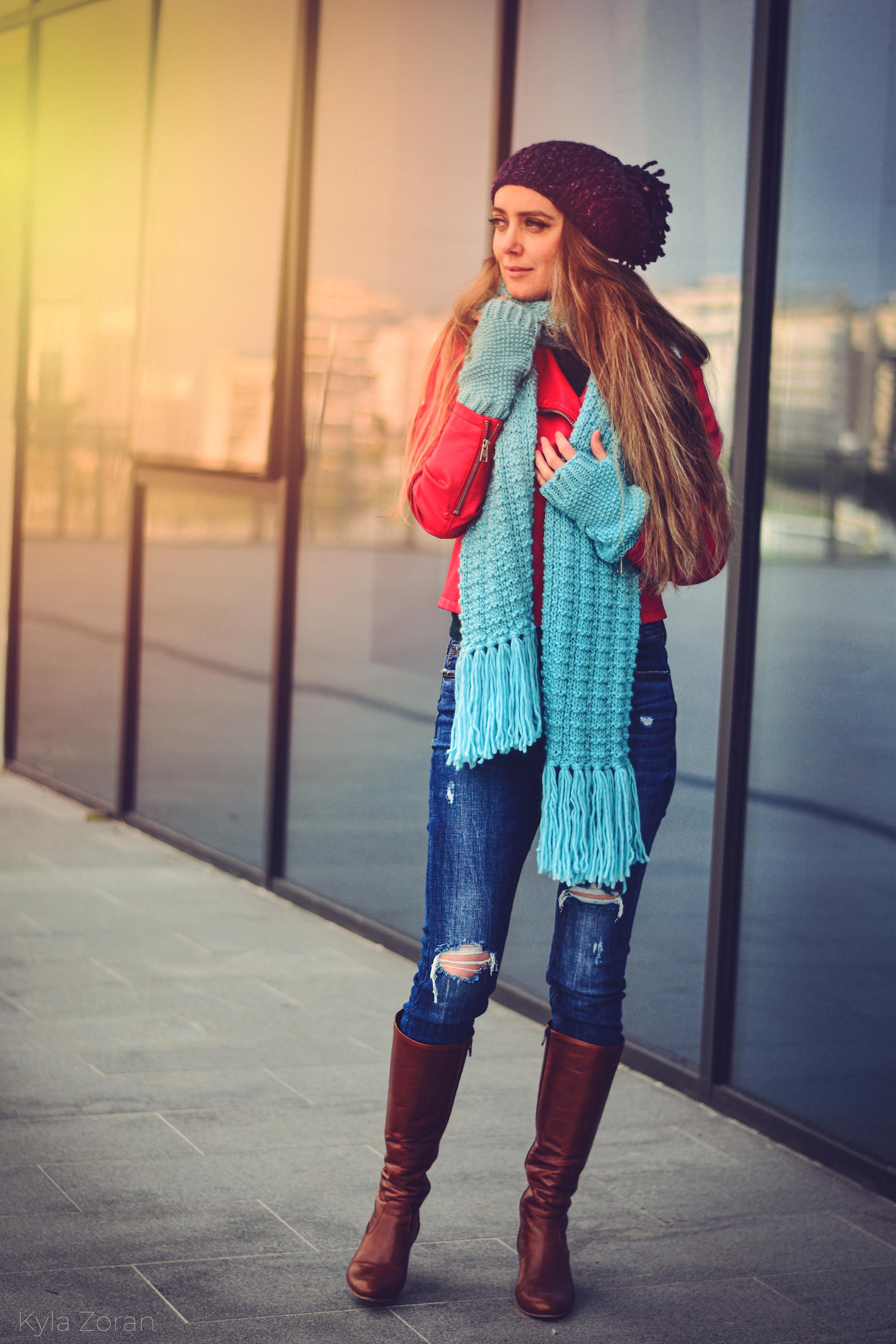 Svalbard knit super scarf with fringe