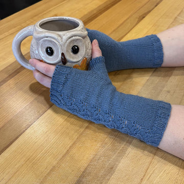 Sweet Pea Fingerless Mittens