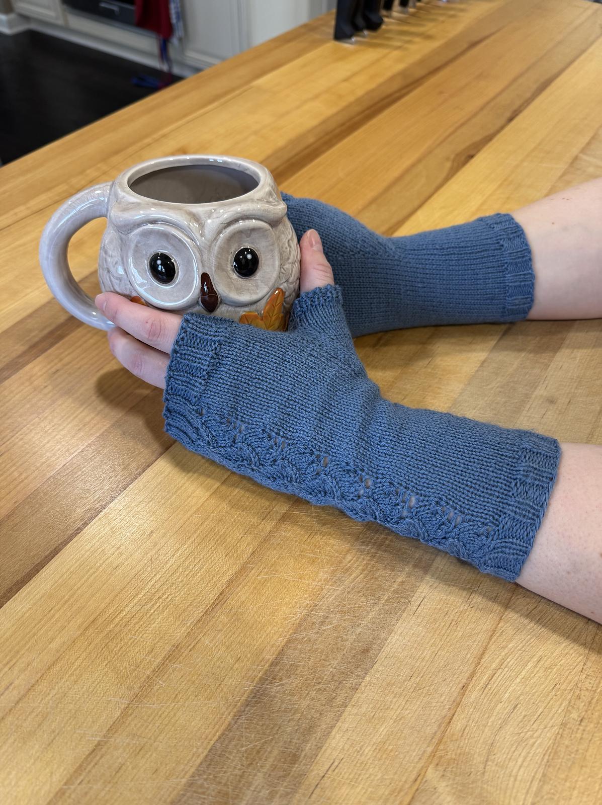 Sweet Pea Fingerless Mittens
