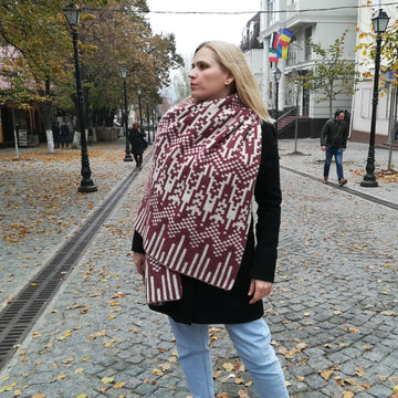 Feteasca Shawl