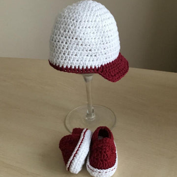 Sporty Baby Bootie & Hat Set N 234
