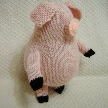 Knit pink pig, DIY Stuffed Animal
