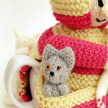 Cat Lady Tea Cosy Knitting Pattern