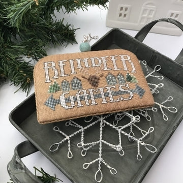 Hands On Design Reindeer Games-White Christmas - HD157 -  Leaflet