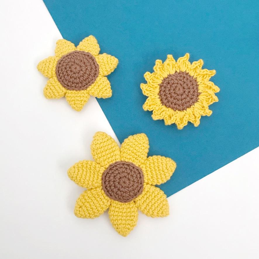 Sunflower crochet pattern keyring Amigurumi flower keychain Bag charm Crochet car mirror hanging
