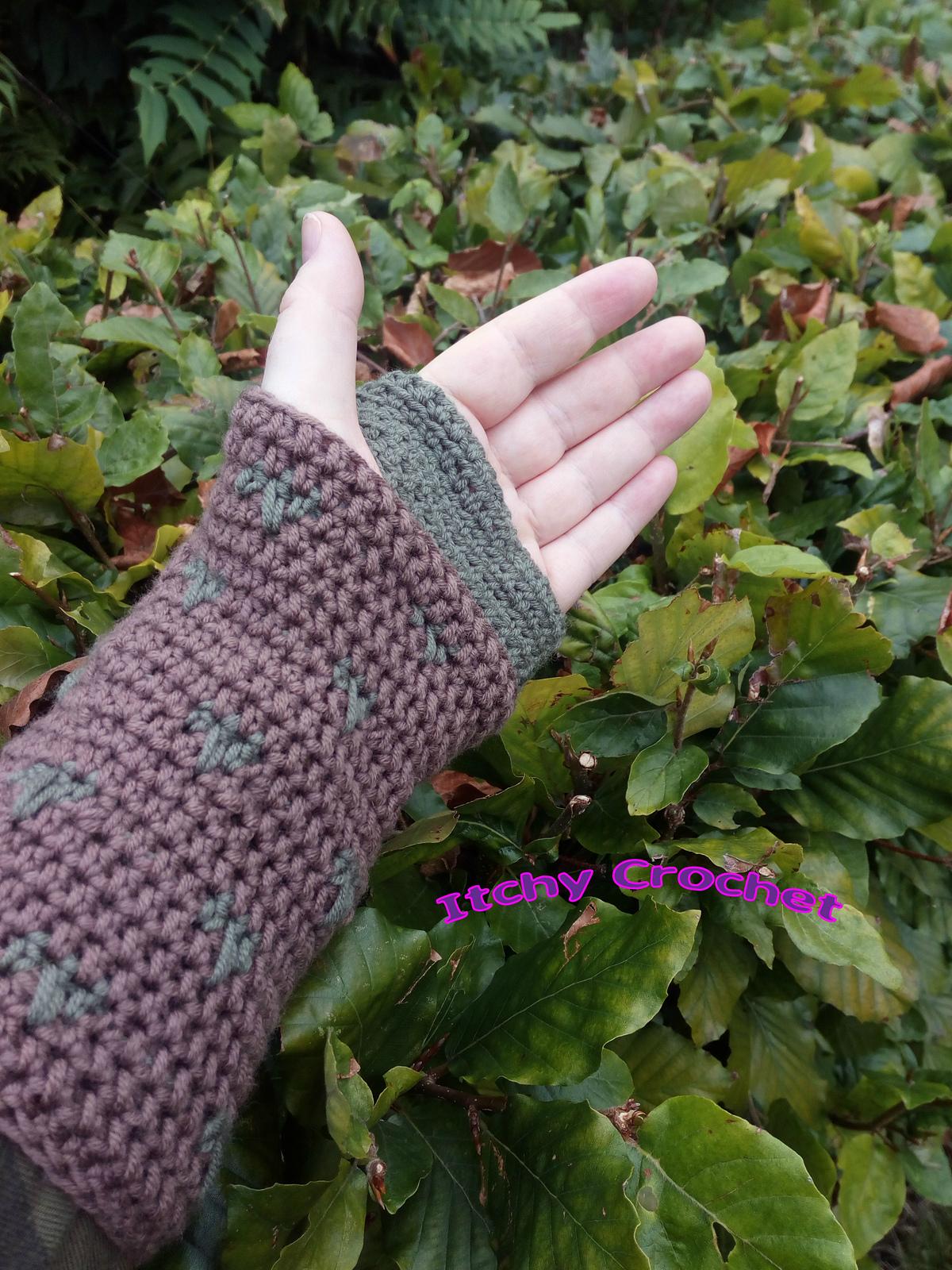 Lagen Spike Stitch Gloves