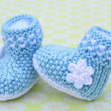 Boot Style Twinkle-Twinkle Baby Booties