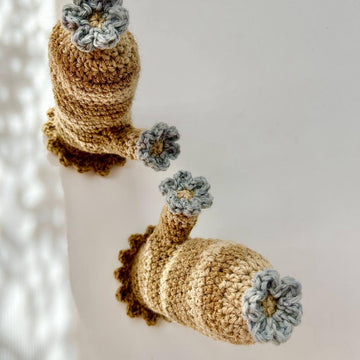 Flower point Mittens
