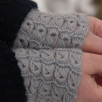Delicatus Wrist Warmers
