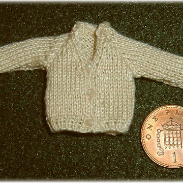 1:12th scale Toddlers or Girls V-neck cardigan