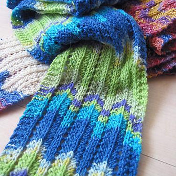 Wavy Stripes Scarf