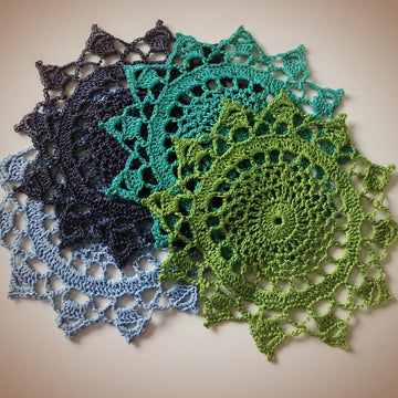 Dahlia doily