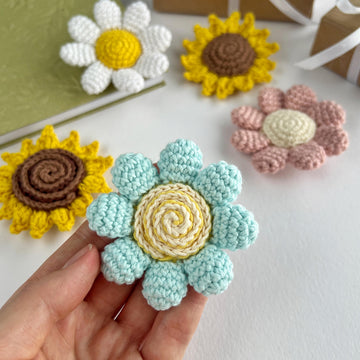 No sew crochet Flower keychain pattern bundle, Daisy, Sunflower and Flower charm