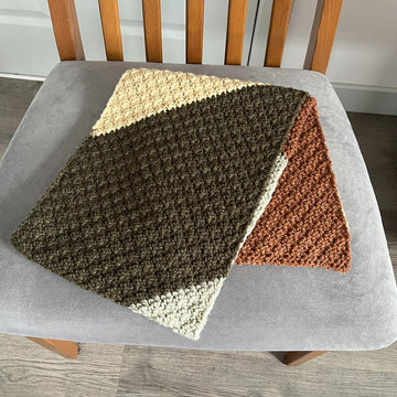 C2C Seed Stitch Scarf