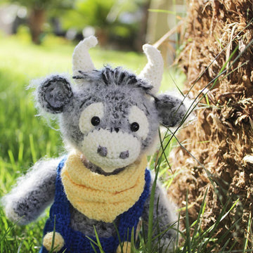 Bull toy