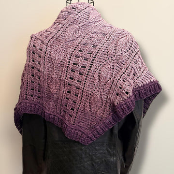 Flat Triangular Scarf "Larisaia"
