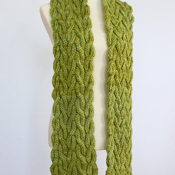 Reversible Cable Vine Scarf