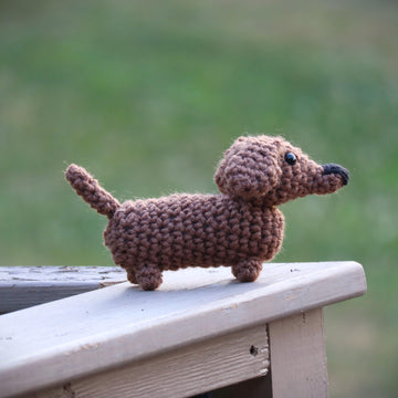 Mini Dachshund Amigurumi