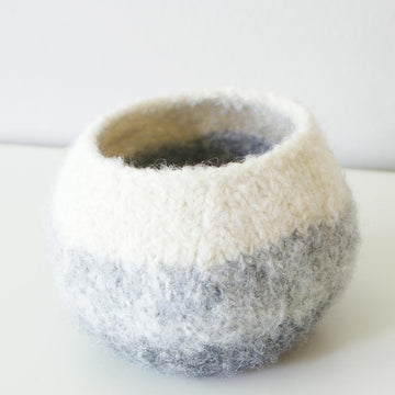 Knit Wool Felt Graduated Ombre Pods / Bowls (in 4", 6", and 8" diameter)