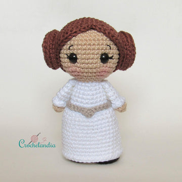 Leia and Solo amigurumi dolls - crochet patterns by Crochelandia
