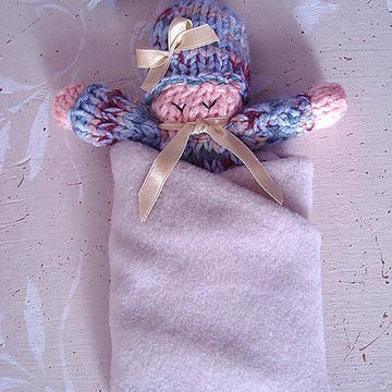 625 SLEEPY DOLL KNITTING PATTERN