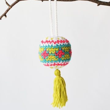 Fair Isle Christmas Baubles with Tassels (2015035)