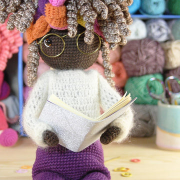 Bea The Bookworm