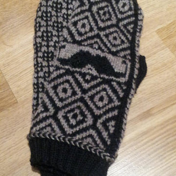 Magnum: Movember Mittens & Handwarmers