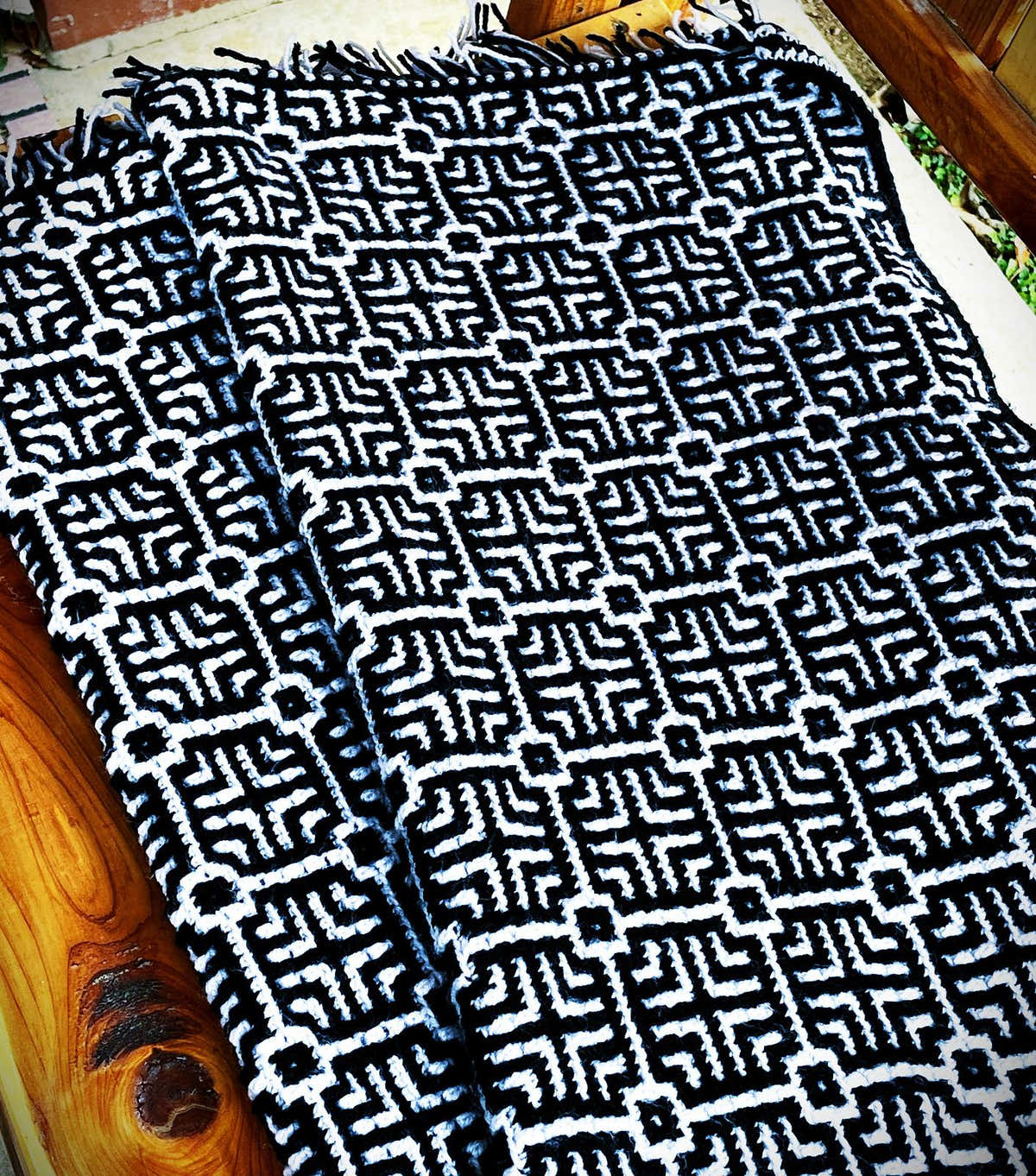Geometric Ambigram