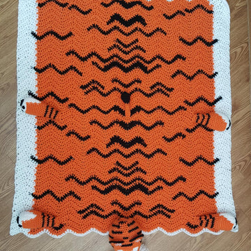Noah's Tiger cot blanket