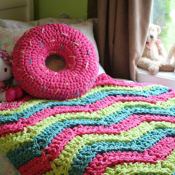 Bulky & Quick Donut Pillow